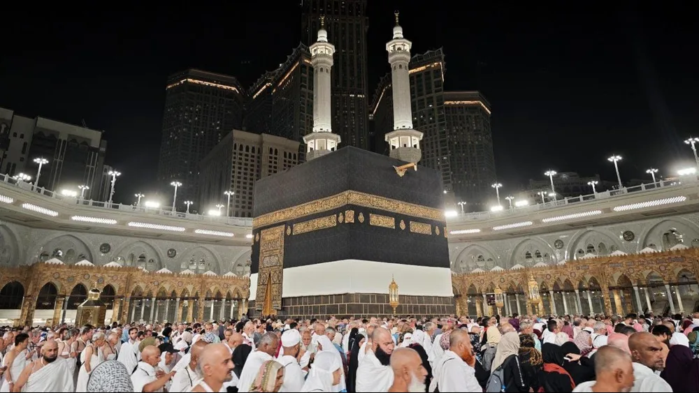 Umrah sebagai Perjalanan Iman untuk Menata Hidup Baru